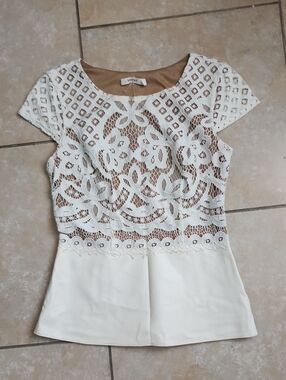 Bailey44 Lace Top Size Small